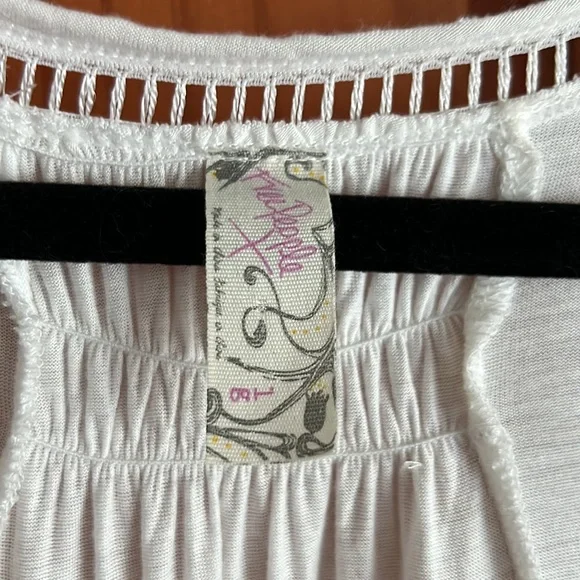 Free People White Top - Picture 5 of 7